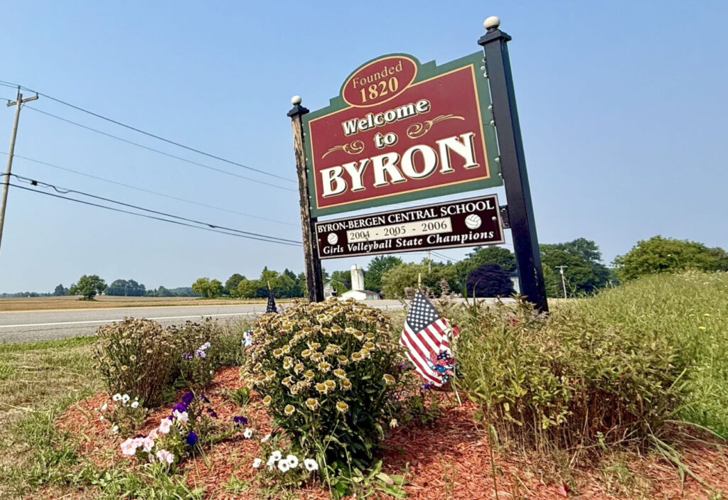 Town of Byron sign